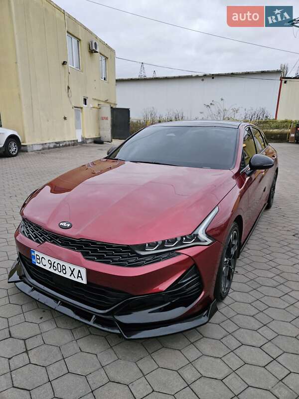 Седан Kia K5 2020 в Львове