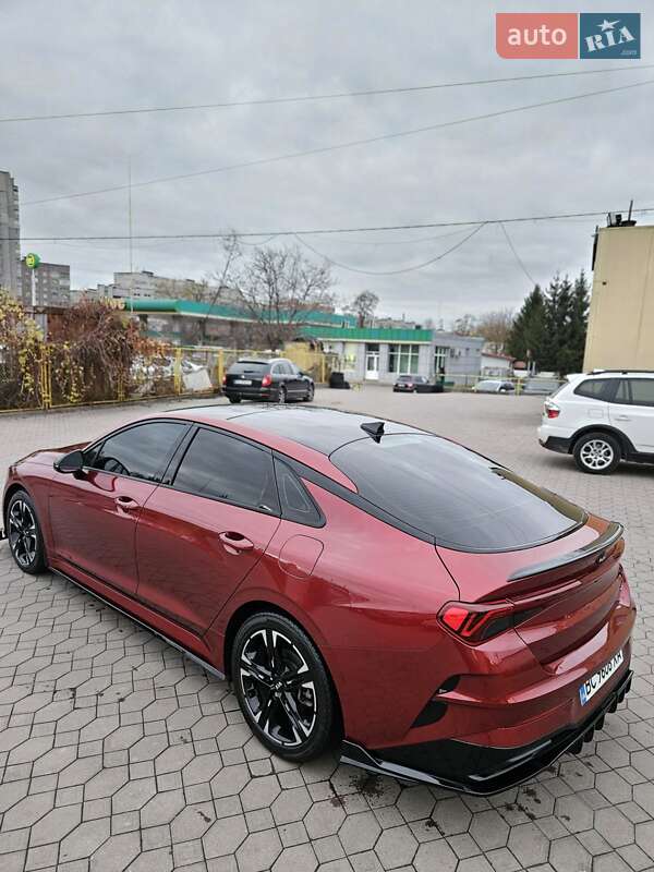 Седан Kia K5 2020 в Львове