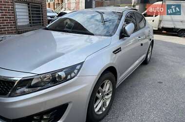 Седан Kia K5 2013 в Одесі