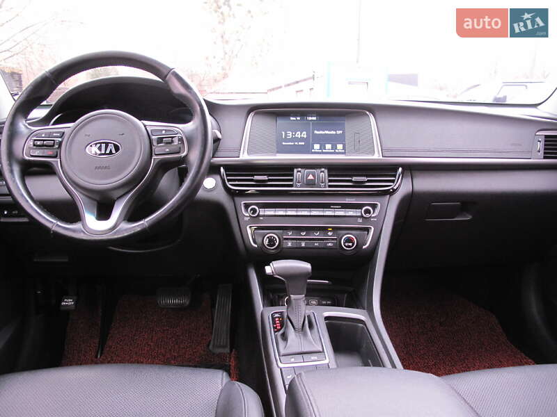 Седан Kia K5 2017 в Києві фото 39 Седан Kia K5 2017 в Києві