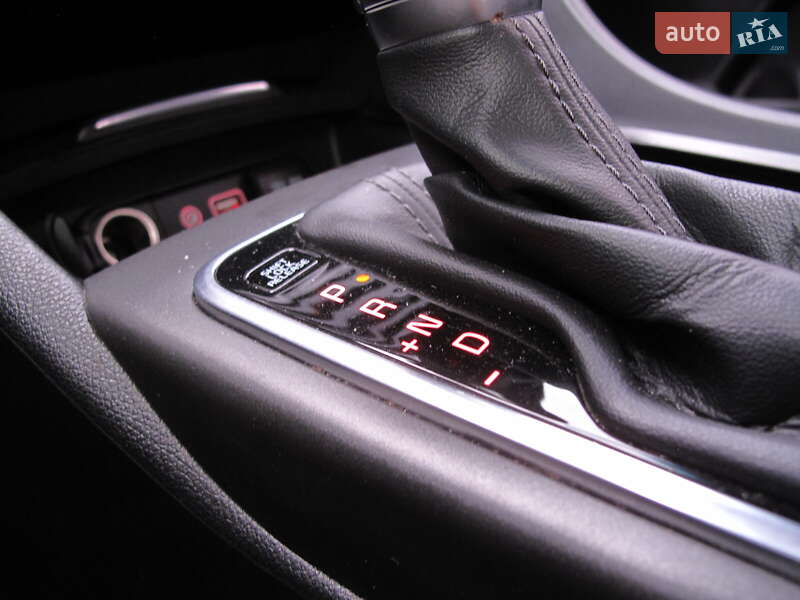 Седан Kia K5 2017 в Києві фото 84 Седан Kia K5 2017 в Києві