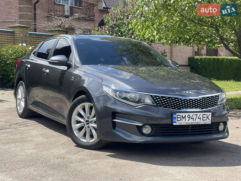 Седан Kia K5 2016 в Сумах