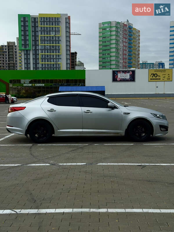 Седан Kia K5 2012 в Одесі