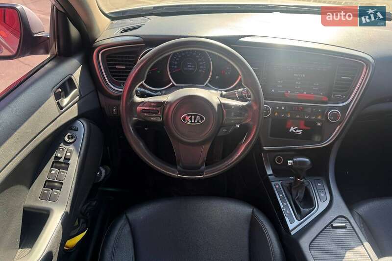 Седан Kia K5 2014 в Киеве