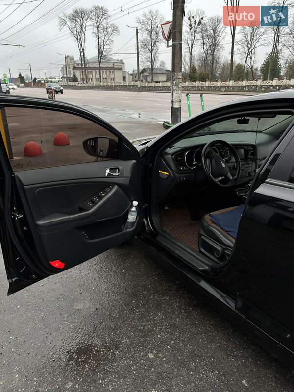 Седан Kia K5 2010 в Житомирі