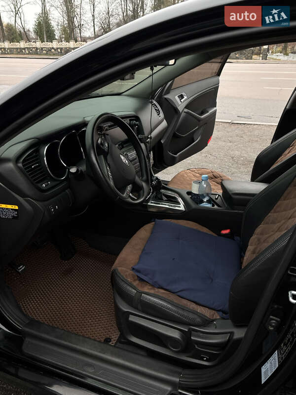Седан Kia K5 2010 в Житомирі