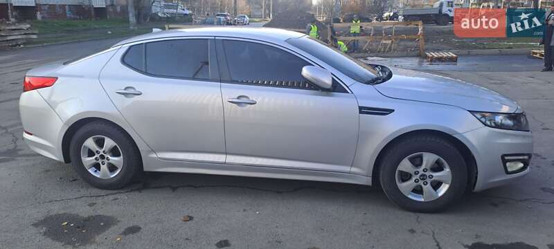 Седан Kia K5 2012 в Николаеве