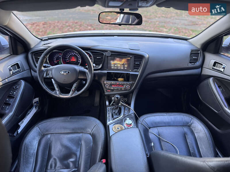 Седан Kia K5 2012 в Одесі