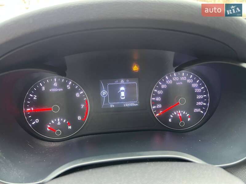 Седан Kia K5 2015 в Харкові