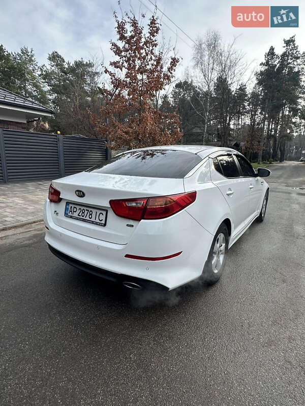 Седан Kia K5 2014 в Києві