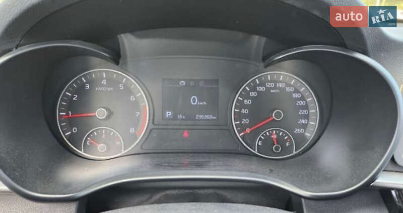 Седан Kia K5 2018 в Києві