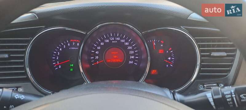 Седан Kia K5 2012 в Миколаєві