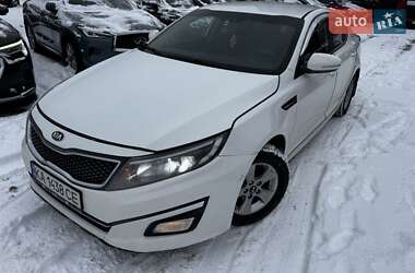 Седан Kia K5 2014 в Киеве