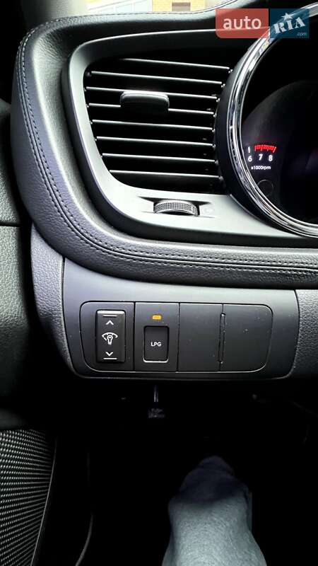 Седан Kia K5 2012 в Киеве фото 25 Седан Kia K5 2012 в Киеве