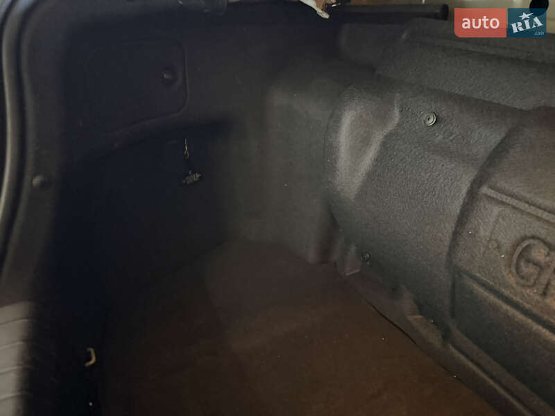 Седан Kia K5 2016 в Одессе