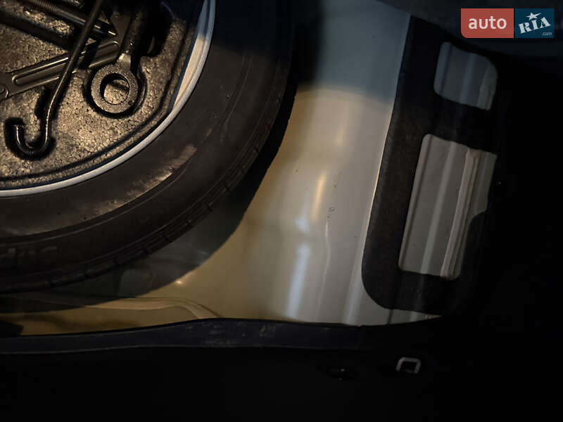 Седан Kia K5 2016 в Одессе