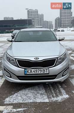 Седан Kia K5 2015 в Киеве