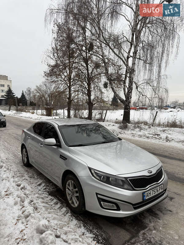 Седан Kia K5 2013 в Києві