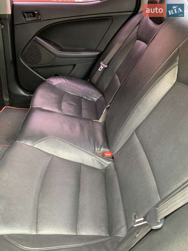 Седан Kia K5 2014 в Києві фото 15 Седан Kia K5 2014 в Києві