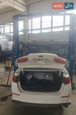 Седан Kia K5 2013 в Києві