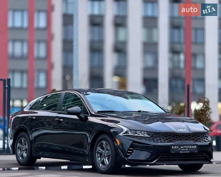 Седан Kia K5 2021 в Киеве