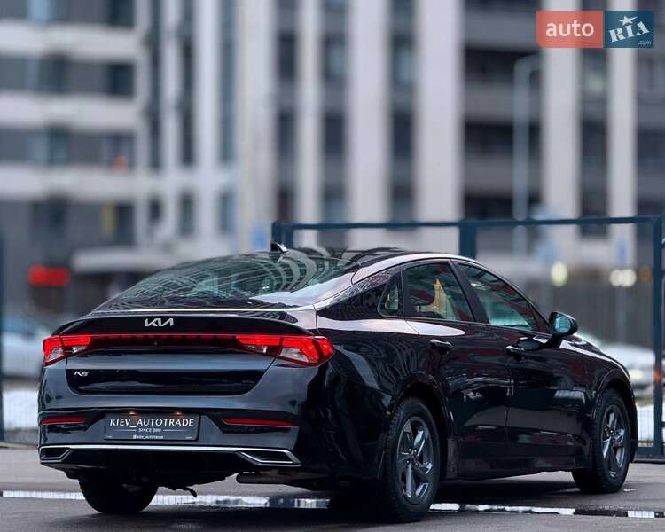 Седан Kia K5 2021 в Киеве