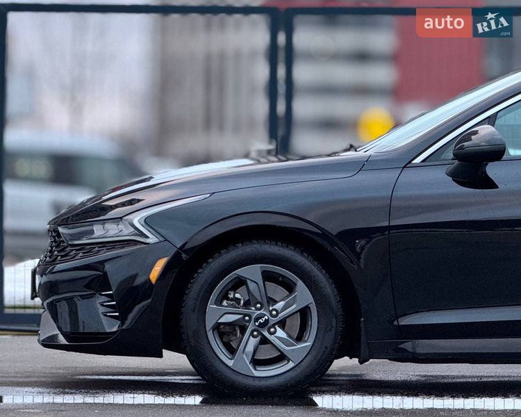 Седан Kia K5 2021 в Киеве