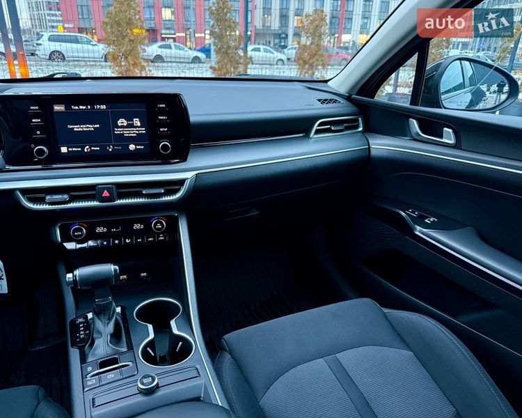 Седан Kia K5 2021 в Киеве