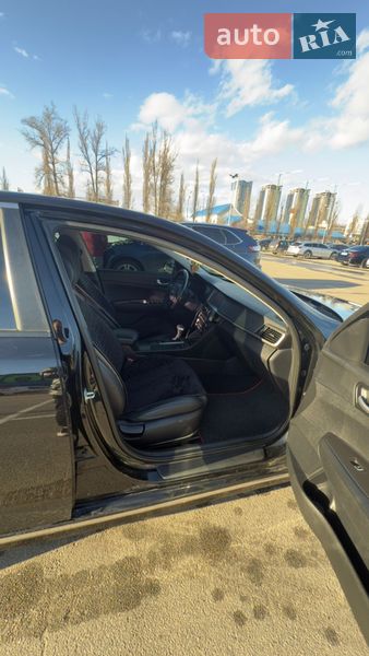 Седан Kia K5 2016 в Киеве