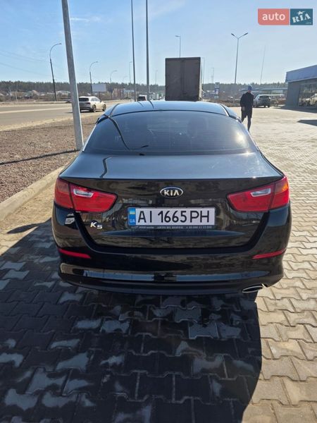 Седан Kia K5 2014 в Ірпені