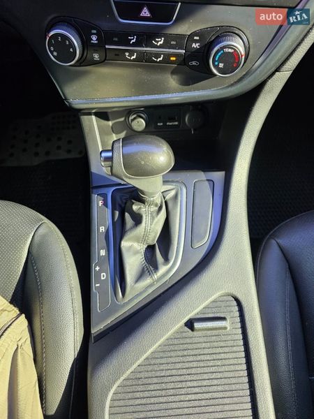 Седан Kia K5 2014 в Ірпені