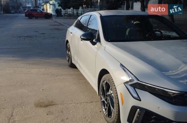 Седан Kia K5 2024 в Павлограді