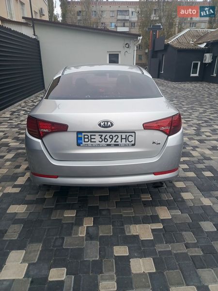 Седан Kia K5 2012 в Николаеве