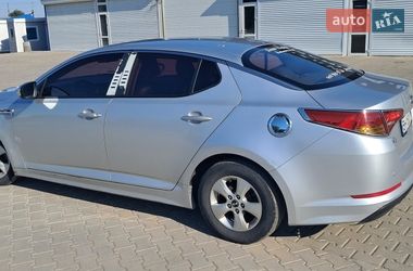 Седан Kia K5 2011 в Одессе