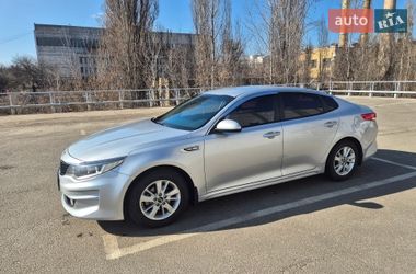 Седан Kia K5 2016 в Києві