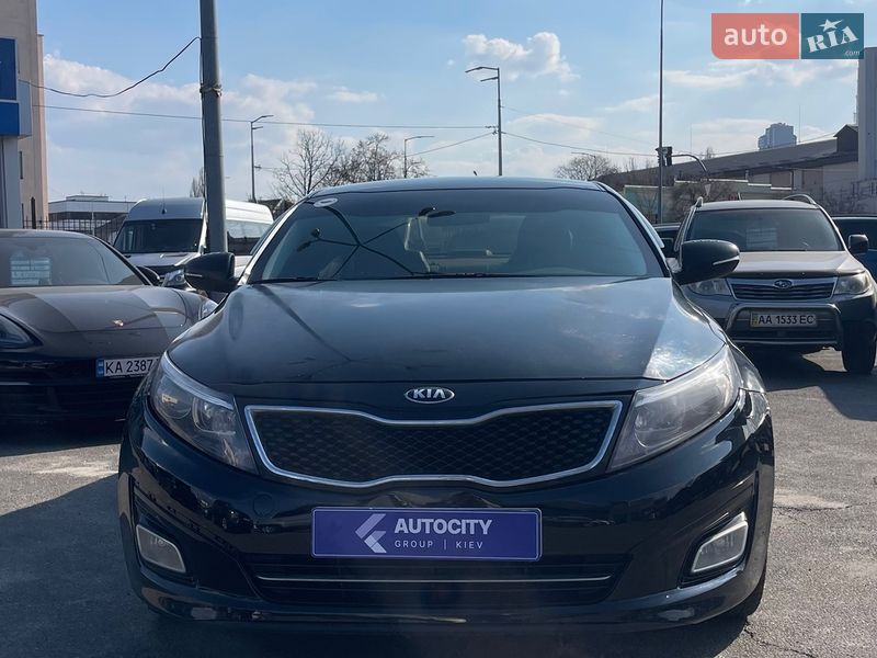 Седан Kia K5 2013 в Киеве