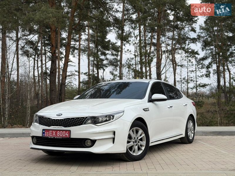 Седан Kia K5 2017 в Киеве
