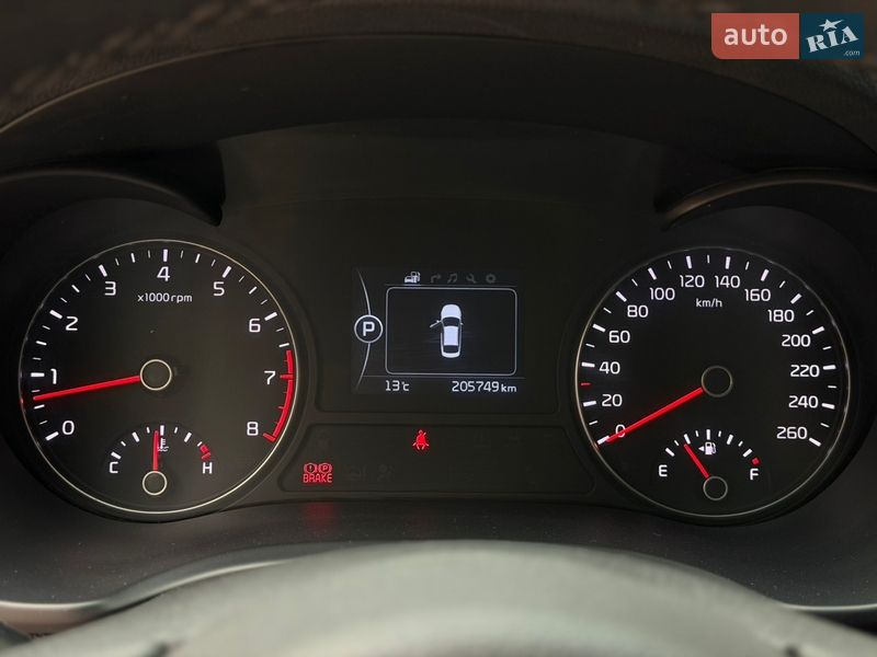 Седан Kia K5 2017 в Киеве