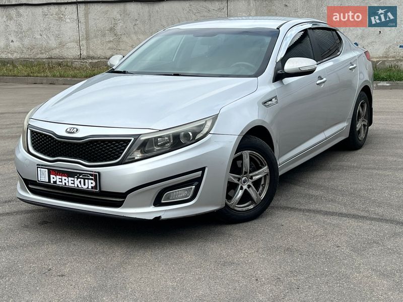 Седан Kia K5 2014 в Киеве