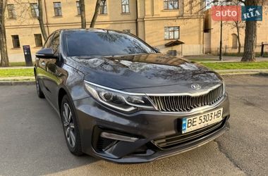 Седан Kia K5 2019 в Николаеве