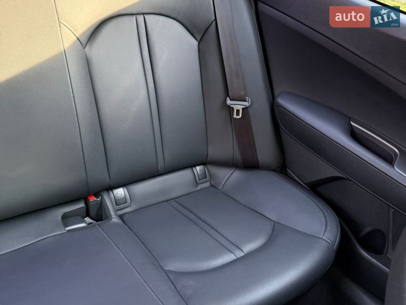 Седан Kia K5 2019 в Миколаєві