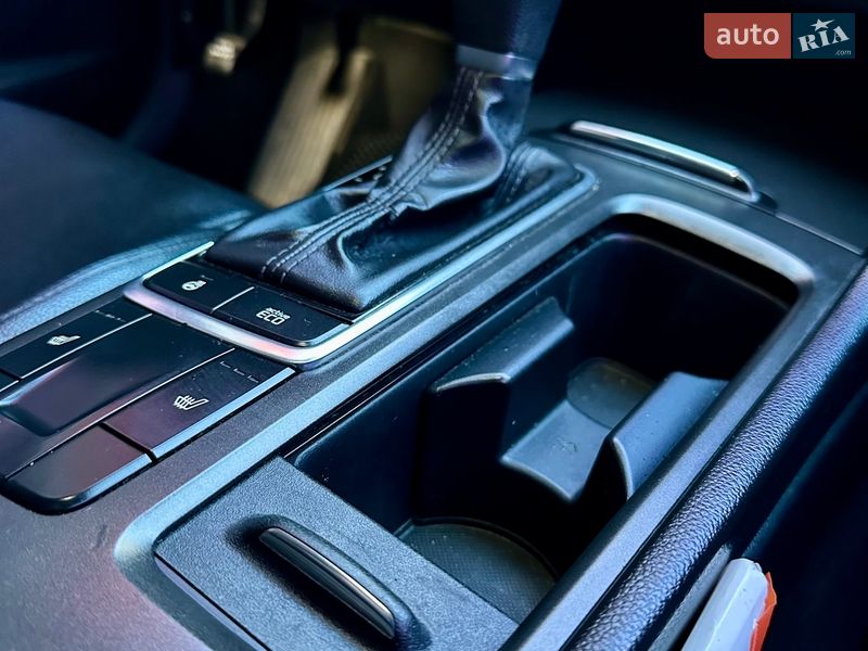 Седан Kia K5 2016 в Києві фото 45 Седан Kia K5 2016 в Києві