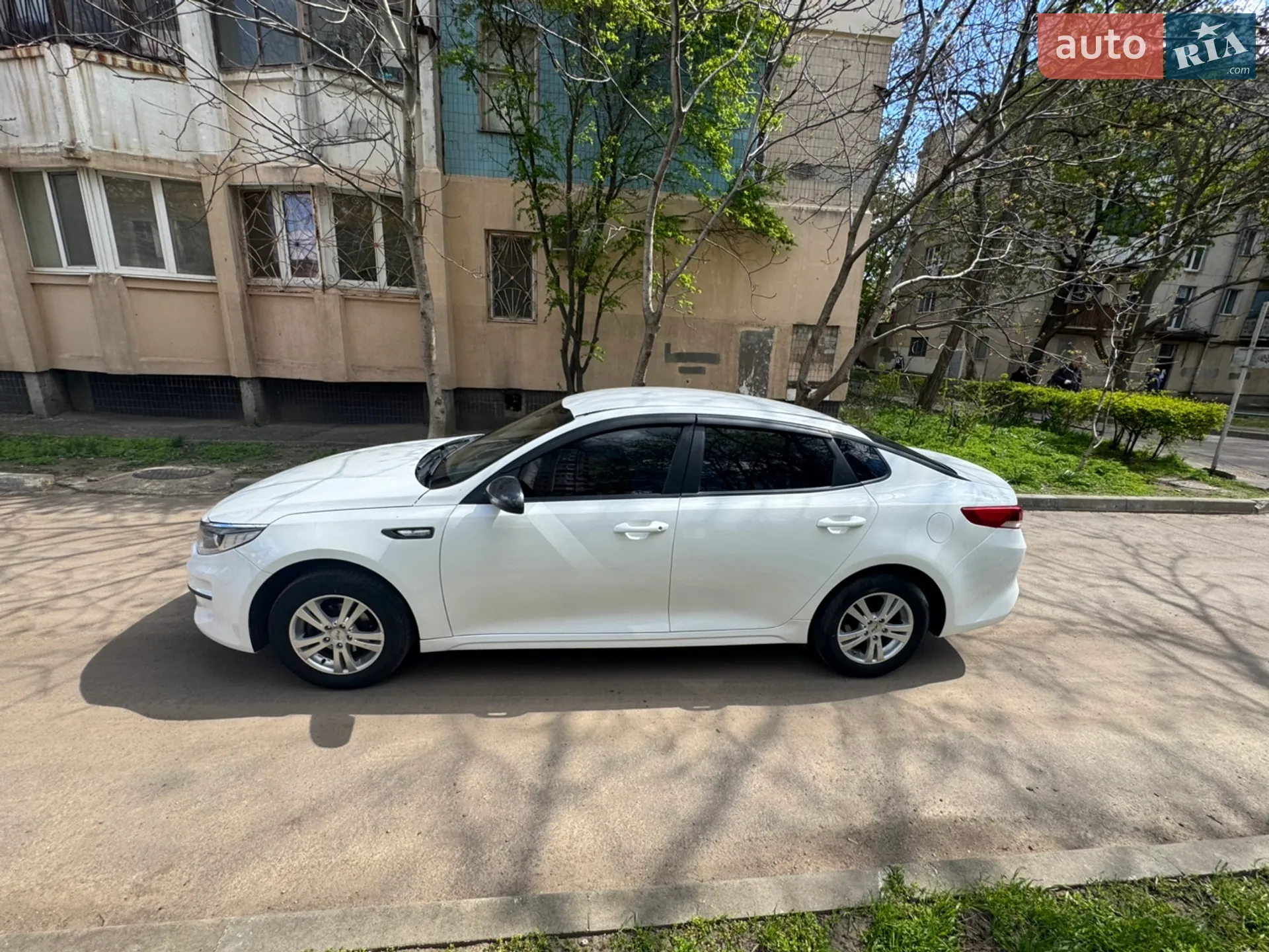 2015 Kia K5 - мініатюра 3