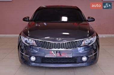 Седан Kia K5 2016 в Одесі
