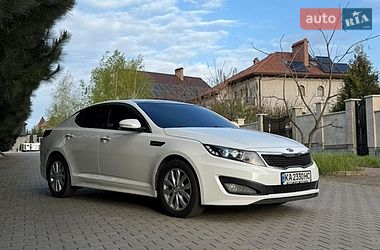 Седан Kia K5 2010 в Одесі