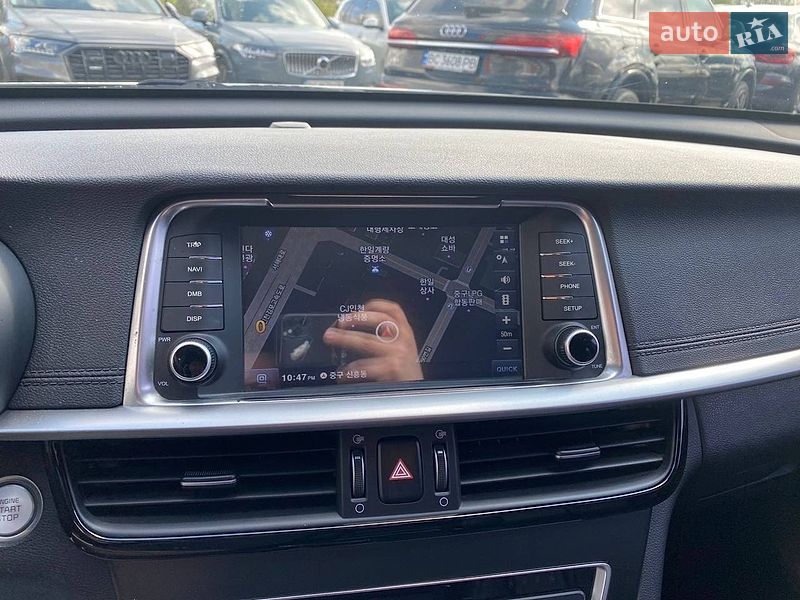 Седан Kia K5 2018 в Львове