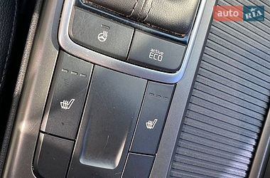 Седан Kia K5 2018 в Львове
