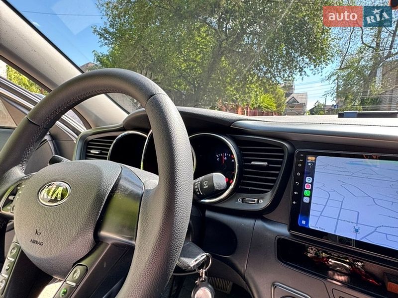Седан Kia K5 2013 в Киеве