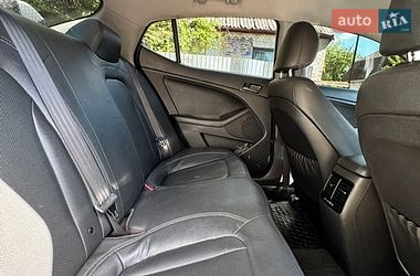 Седан Kia K5 2013 в Киеве
