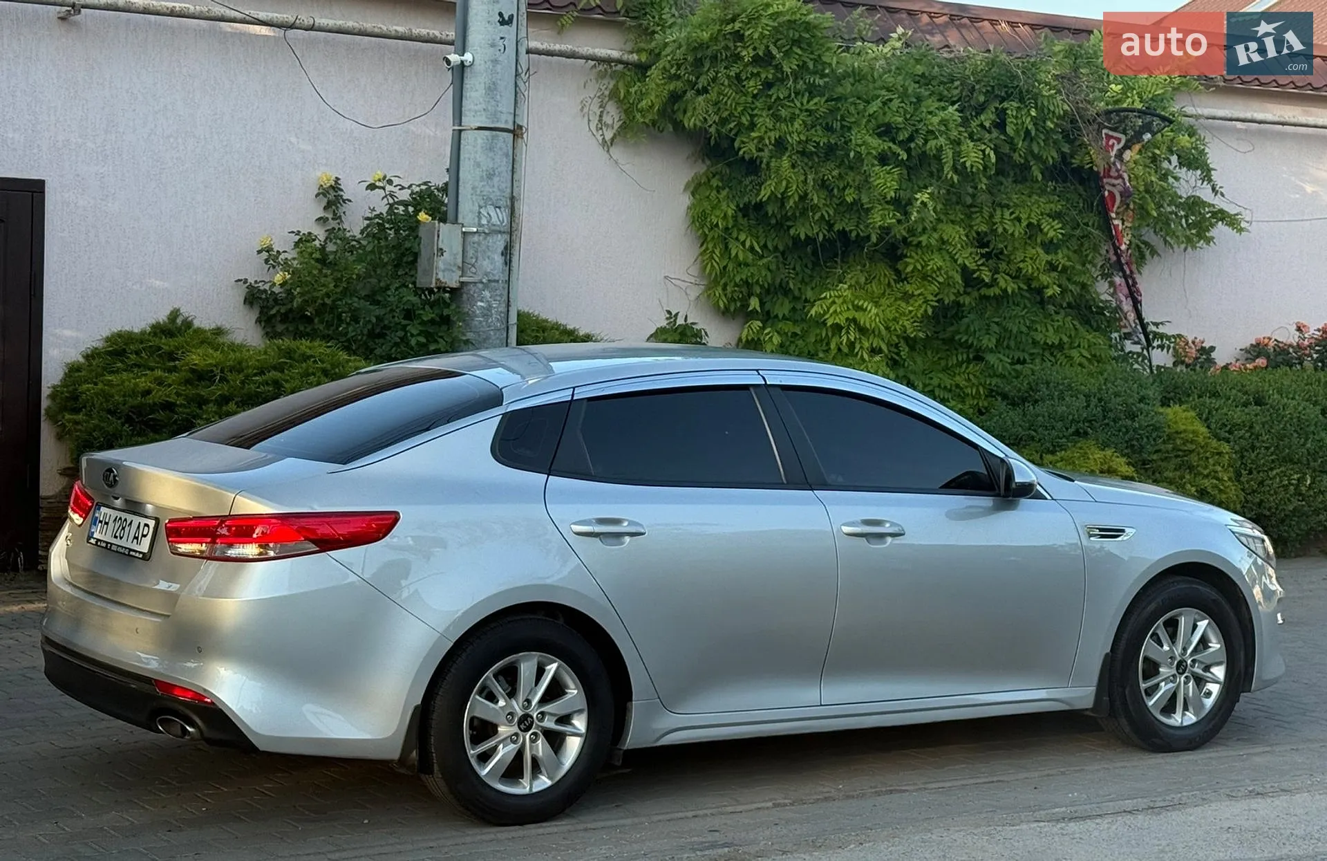 2017 Kia K5 - мініатюра 3